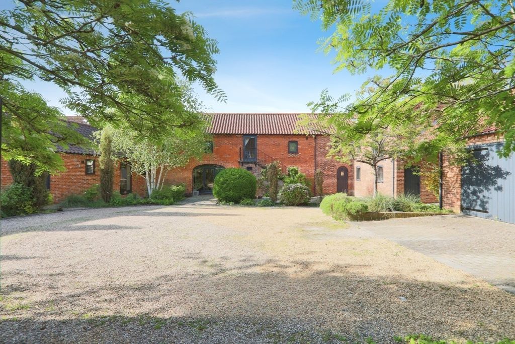 Property photo 1 of 30 4166642