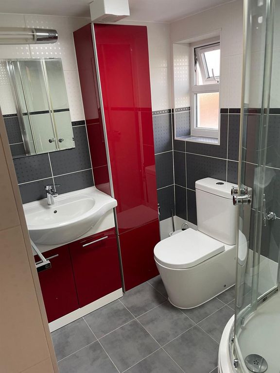 Property photo 3 of 3