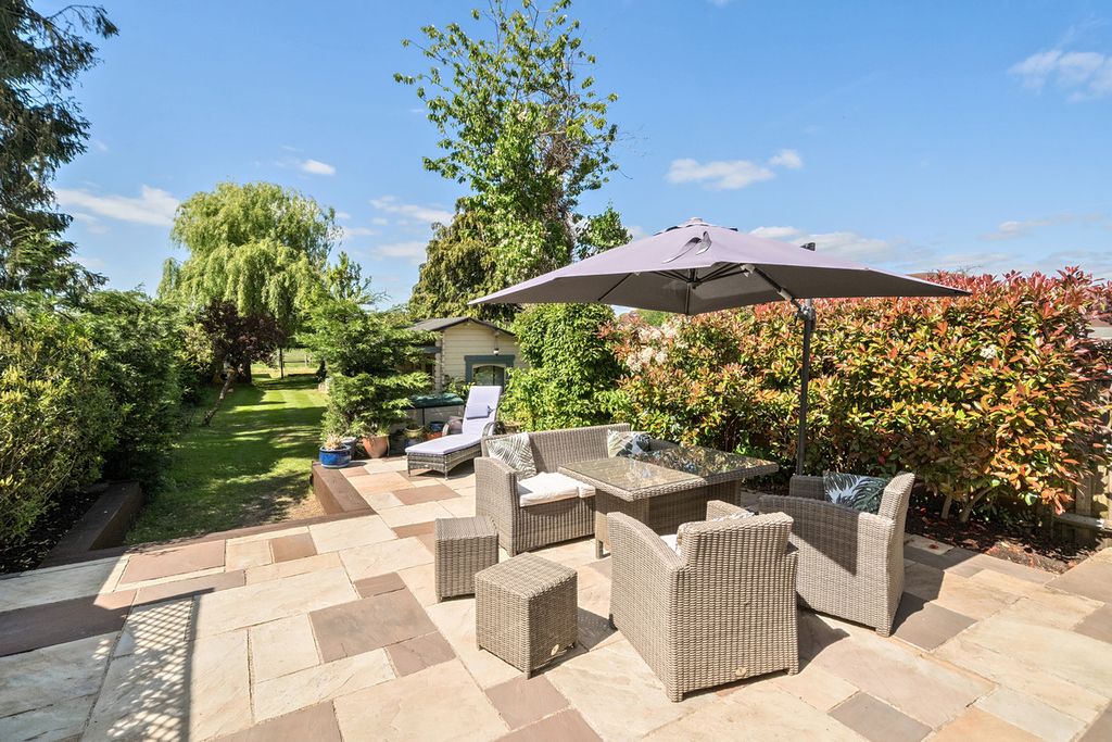 Property photo 3 of 16