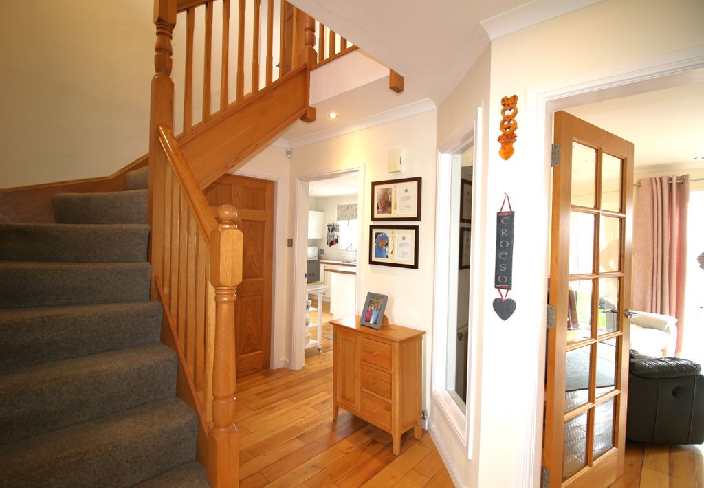 Property photo 2 of 24