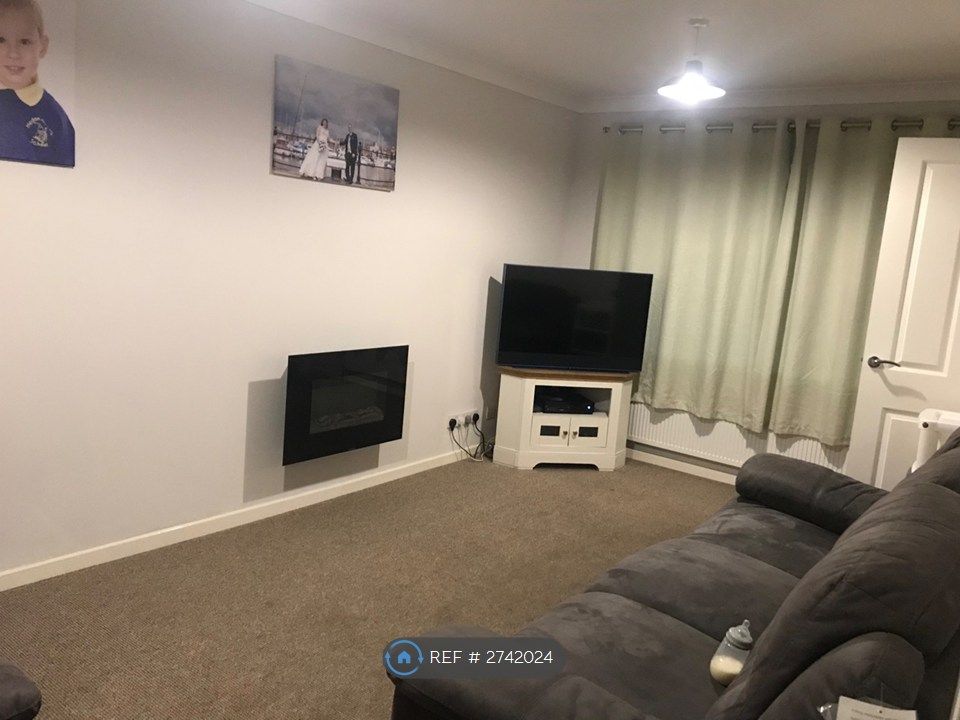 Property photo 3 of 5