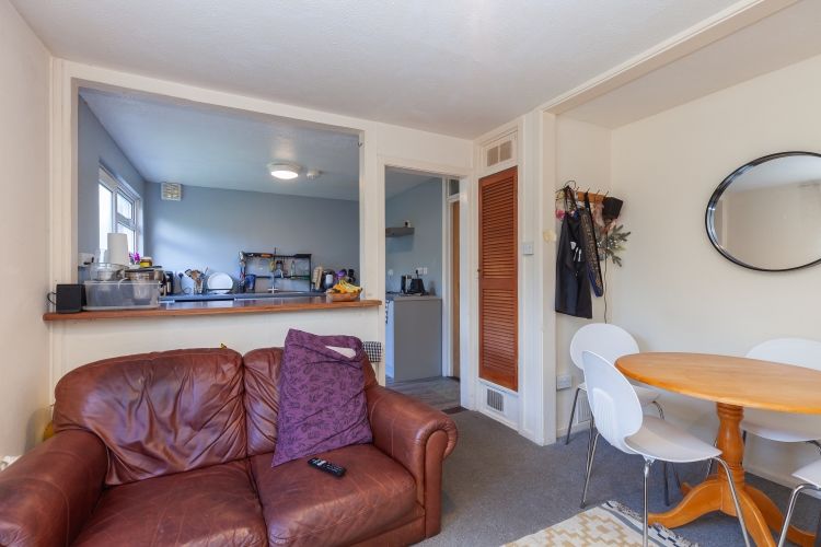 Property photo 2 of 14 282711