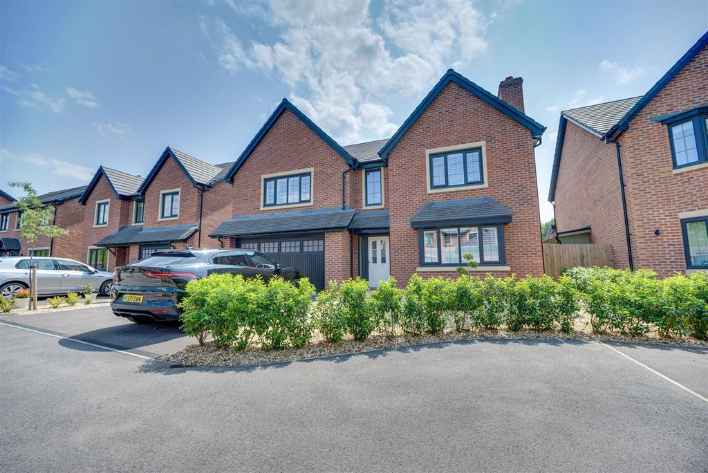 Property photo 1 of 41