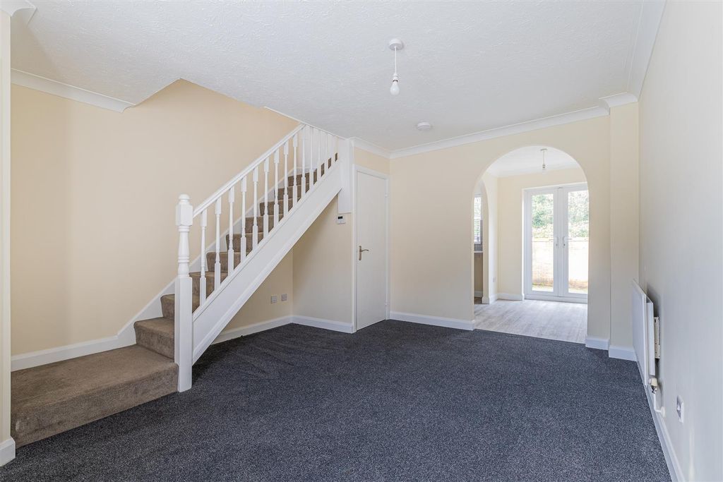 Property photo 3 of 15 Hollington Drive 41-14.Jpg