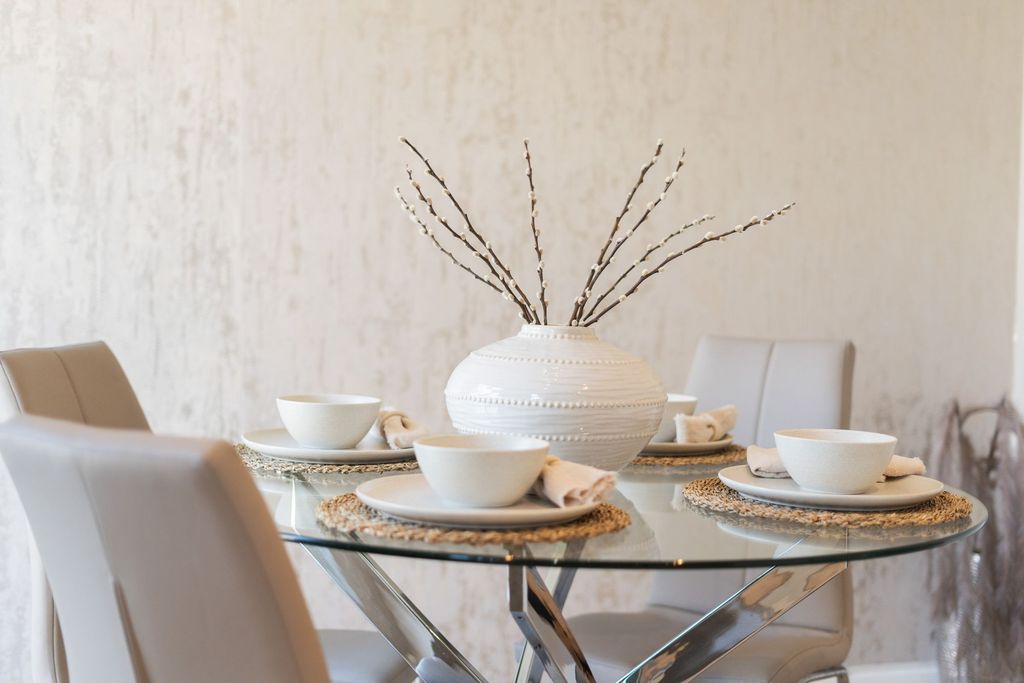 Property photo 3 of 39 Dining Area