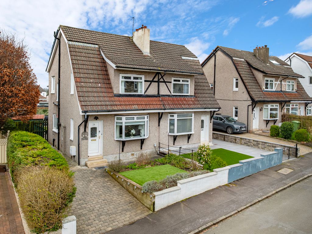 Property photo 1 of 32