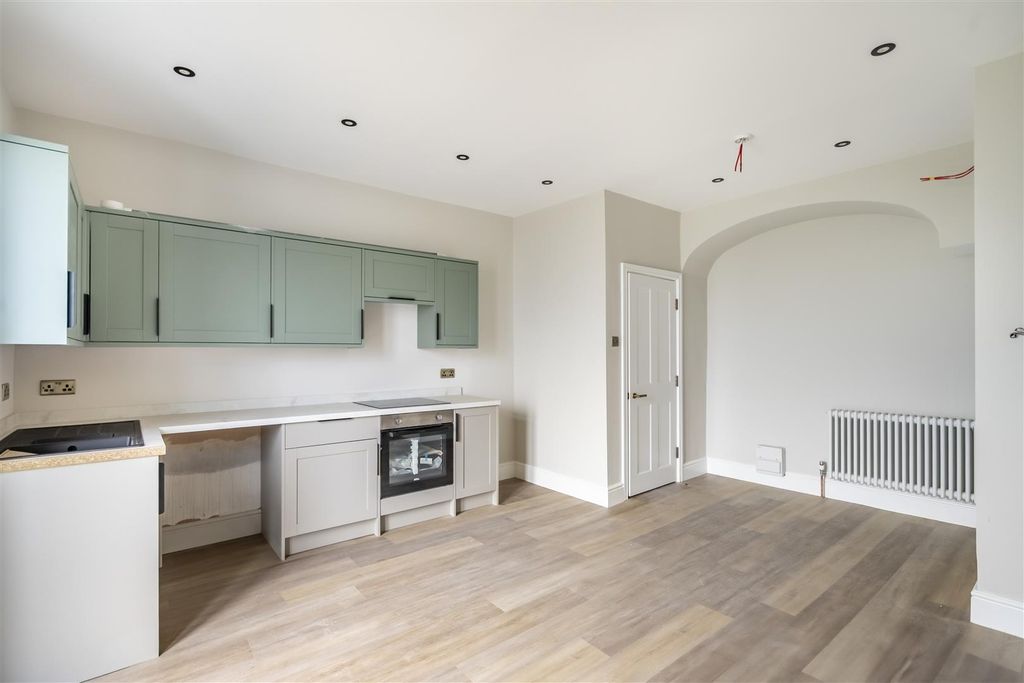 Property photo 3 of 10 14Cs-10.Jpg