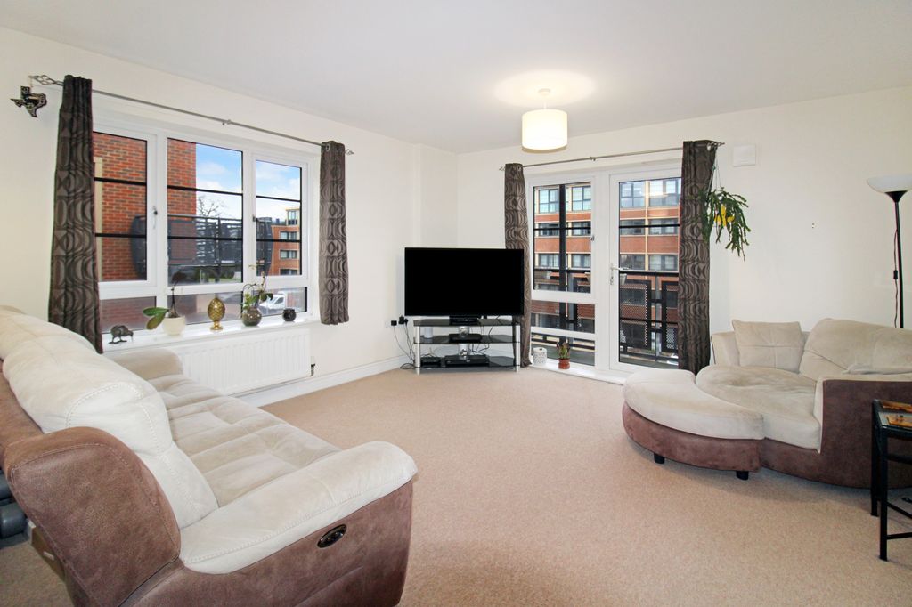 Property photo 3 of 11