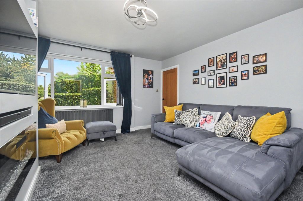 Property photo 1 of 15 Picture No. 14