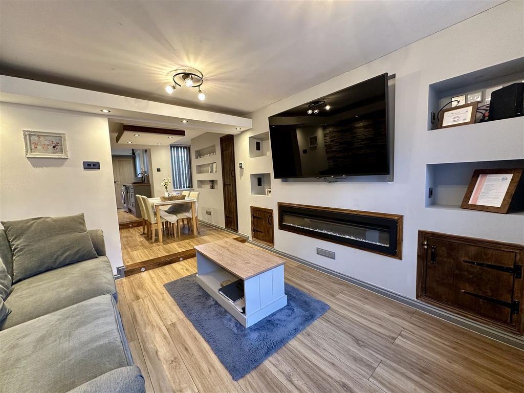 Property photo 2 of 13 Img_6749.Jpg