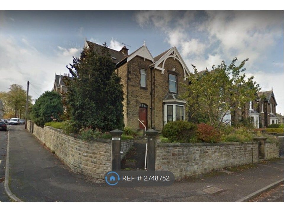 Property photo 2 of 21