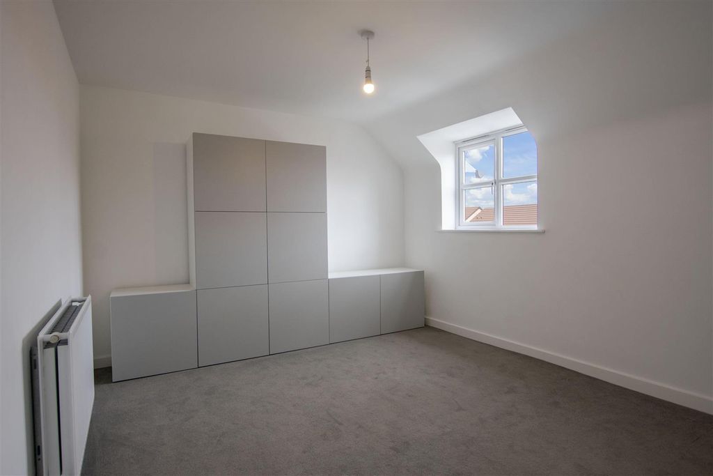 Property photo 3 of 9 Open Plan Kitchen/ L