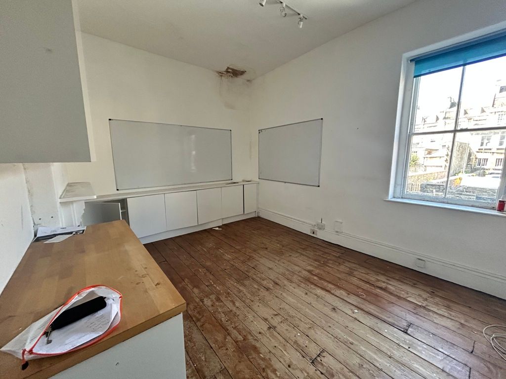 Property photo 3 of 5 Photo 1