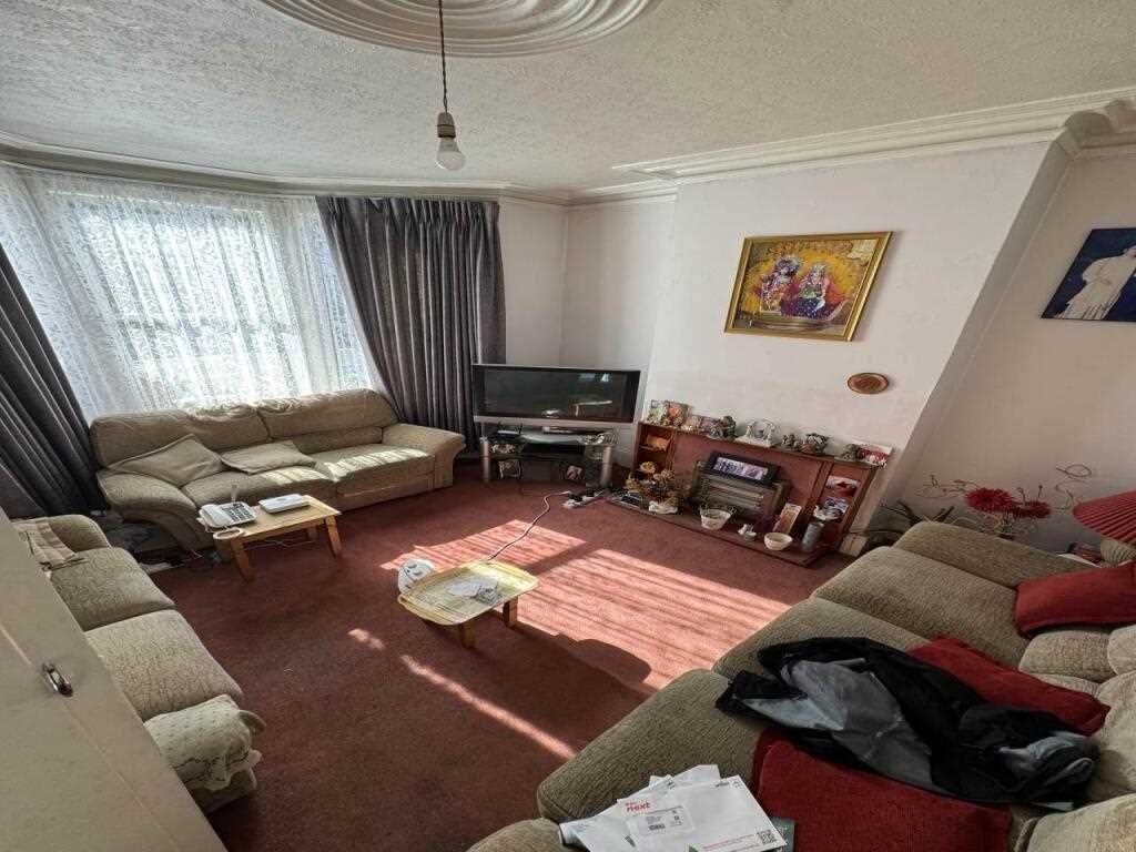 Property photo 3 of 10