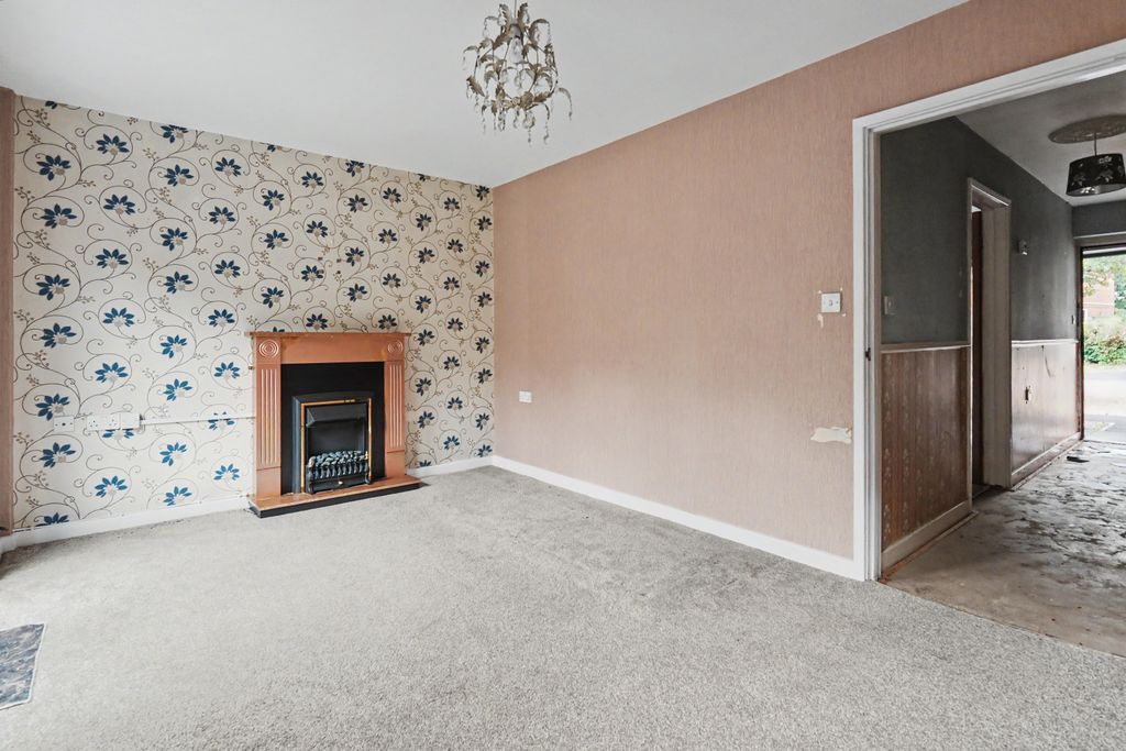 Property photo 3 of 16 6 Kairnryan Close, Bispham, Blackpool, Lancashire, Fy2 0Xq