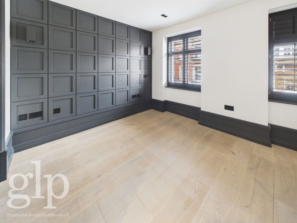 Property photo 2 of 27 980575