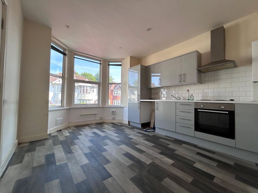 Property photo 2 of 9 Living Room