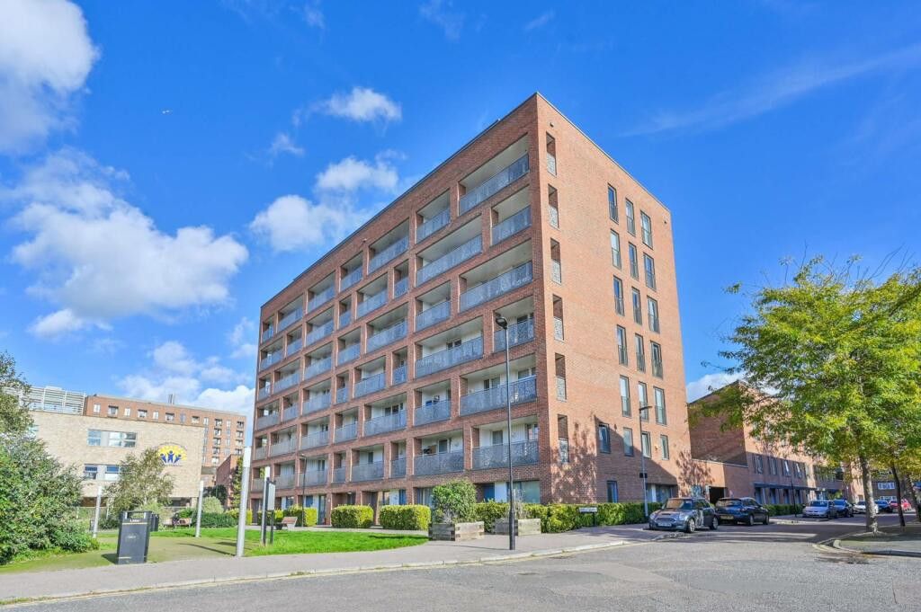 Property photo 1 of 12