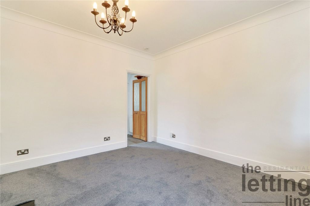 Property photo 3 of 14 Picture No. 52