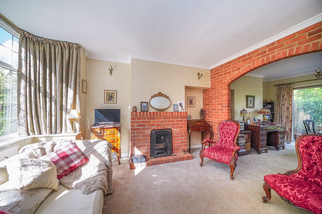 Property photo 3 of 20