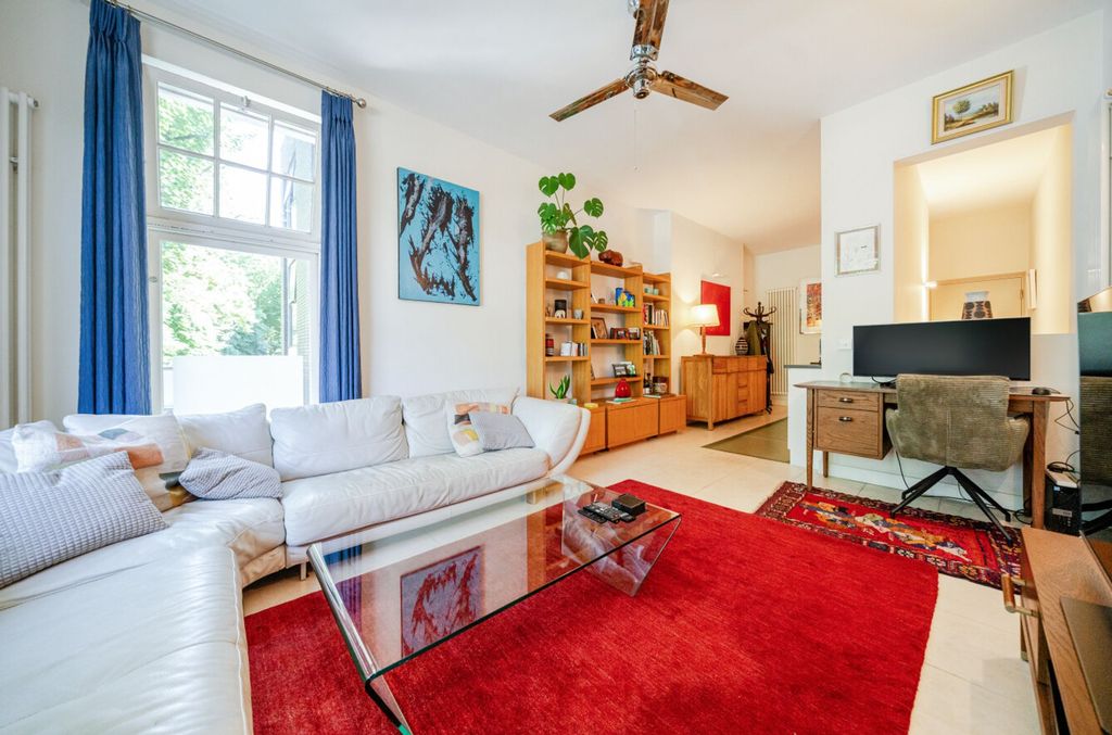 Property photo 2 of 24