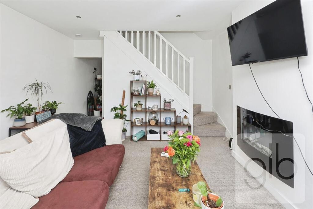 Property photo 3 of 14 3.Png