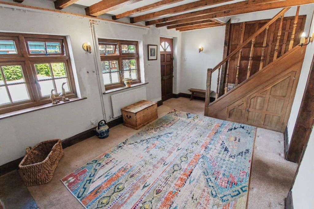 Property photo 2 of 21