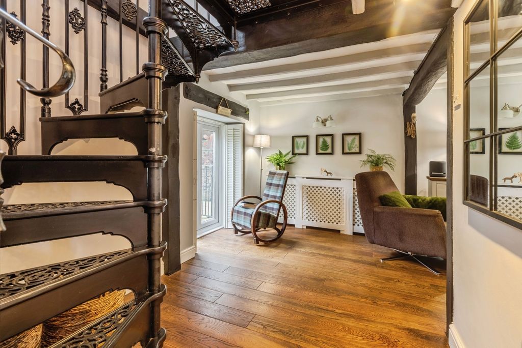 Property photo 3 of 19 Pbox-Img.Jpg