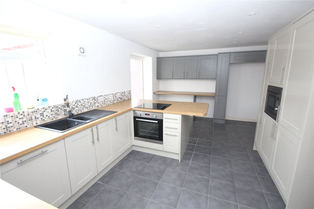 Property photo 3 of 11 Picture No. 04