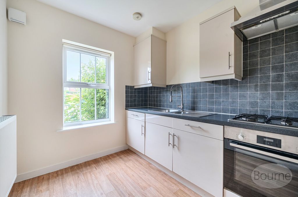 Property photo 3 of 19 Facb0d66-4Ca3-4A3...