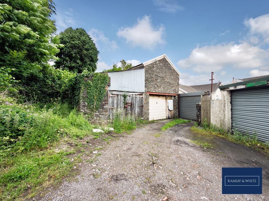 Property photo 2 of 14