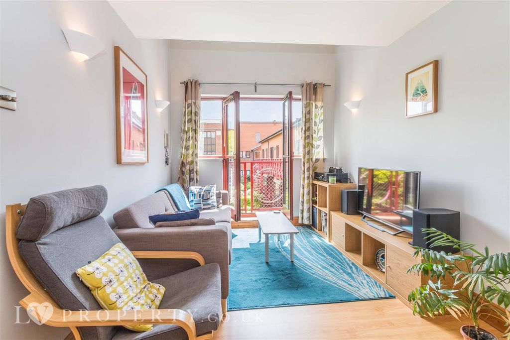 Property photo 1 of 12 Property Photo