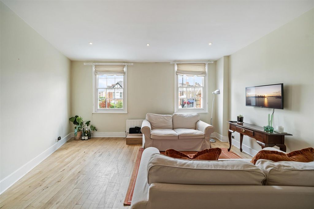 Property photo 1 of 21 1 Old Town Sw4 0Jt-No Watermark-1.Jpg