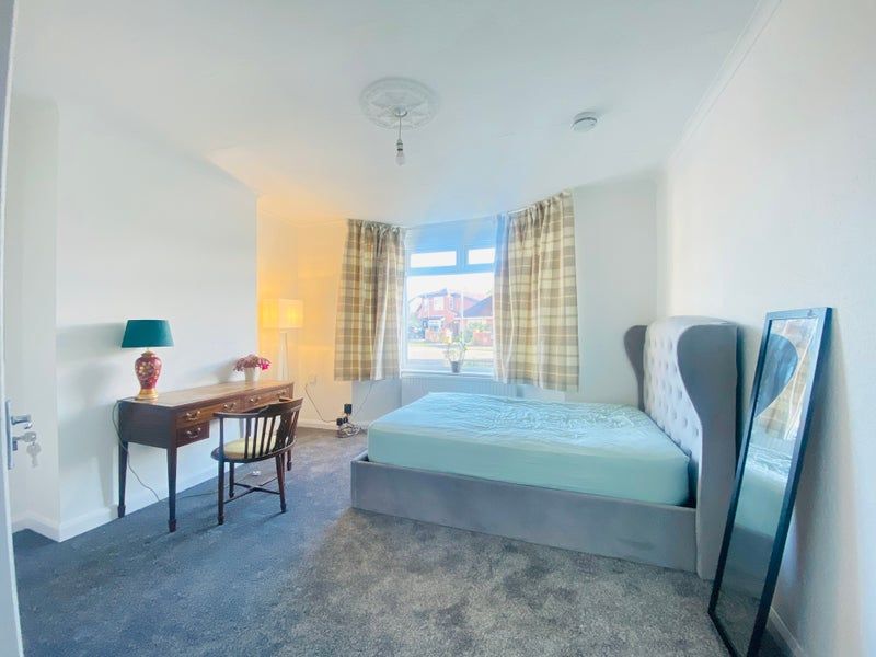 Property photo 1 of 2 Room