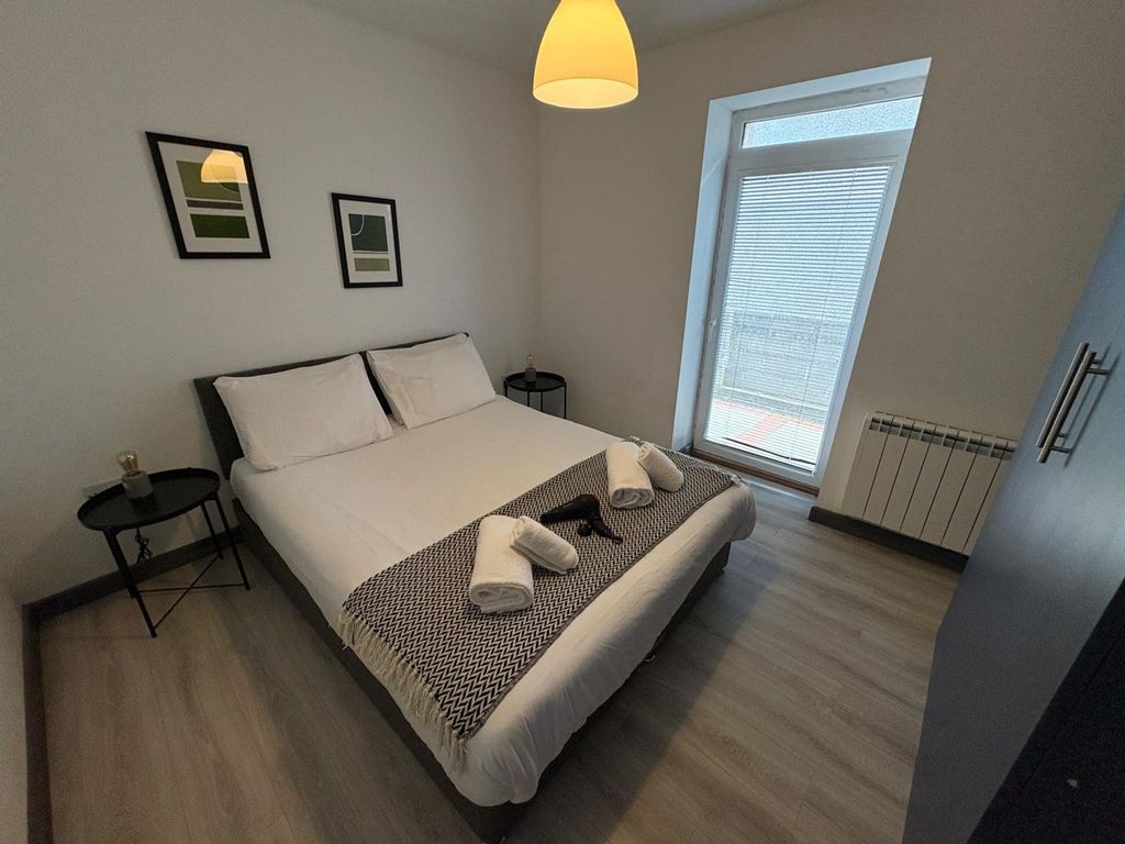 Property photo 2 of 3