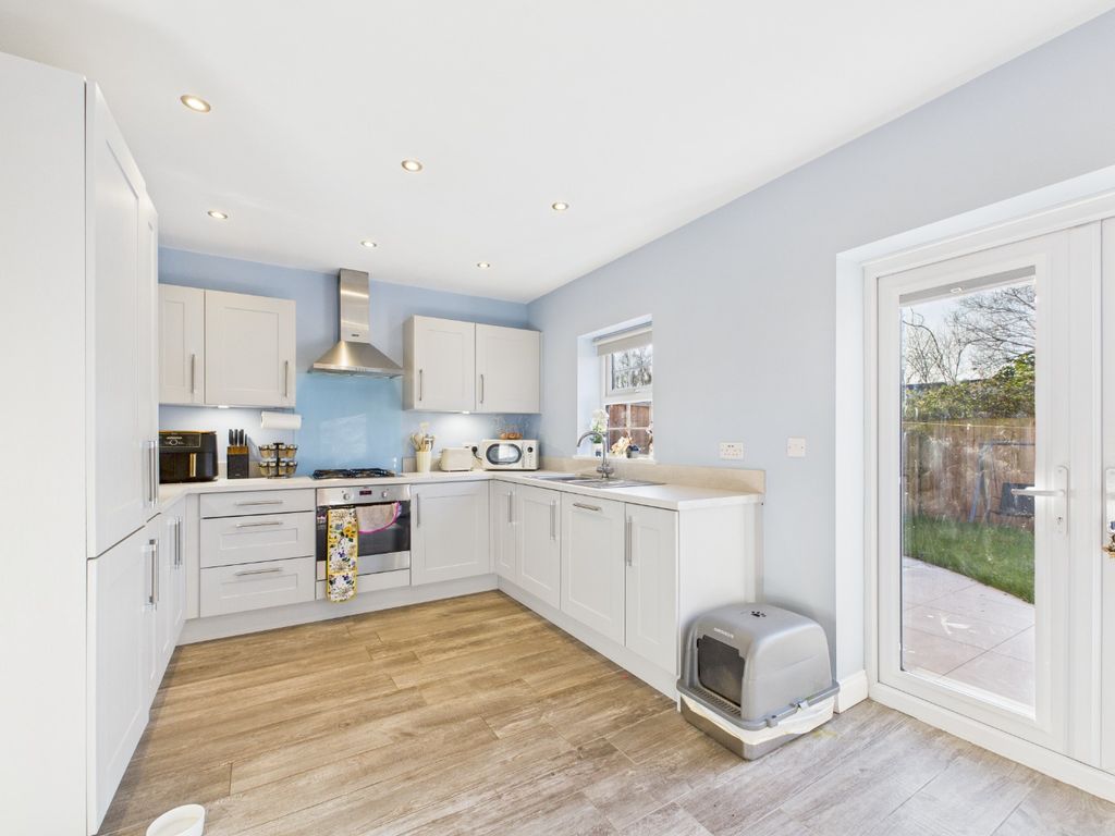 Property photo 2 of 26 4764174