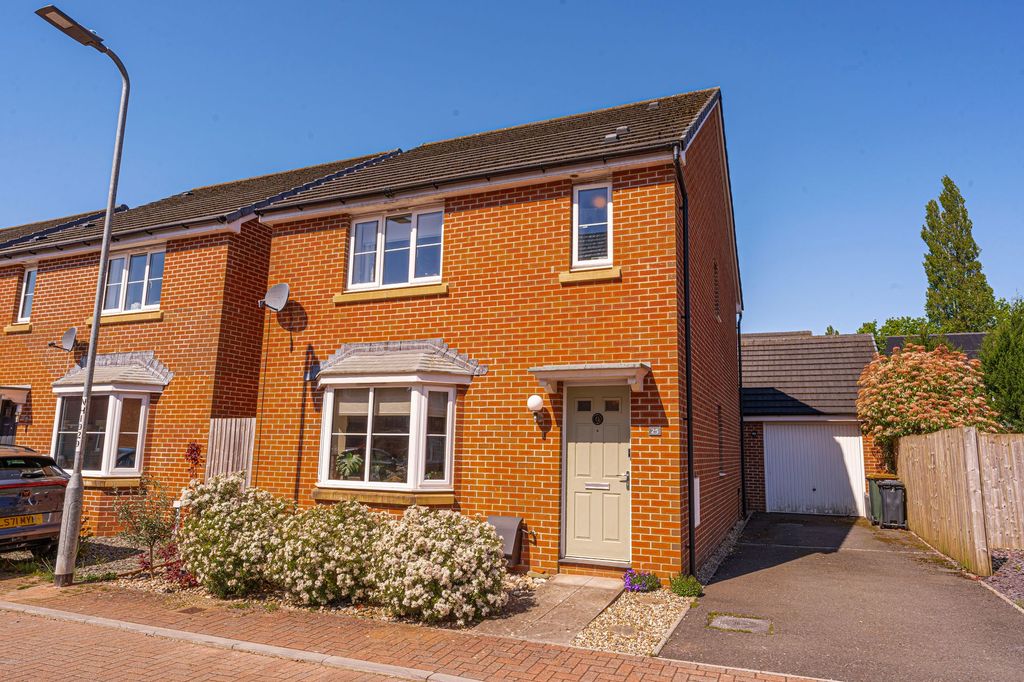 Property photo 1 of 35