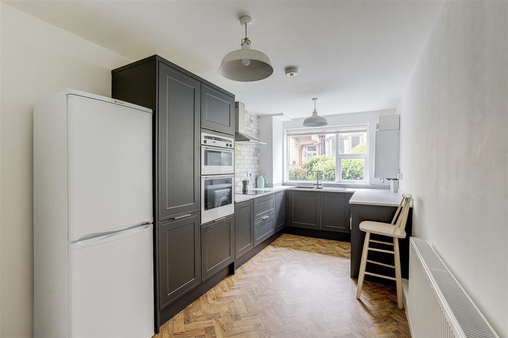 Property photo 3 of 14 2.Jpg