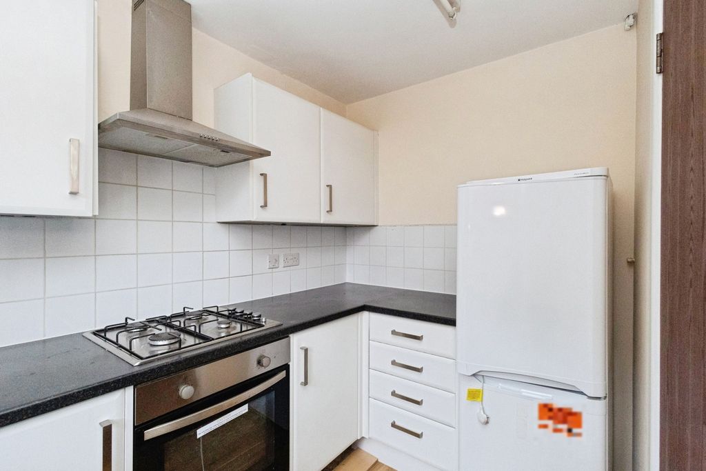 Property photo 2 of 14 Pbox-Img.Jpg