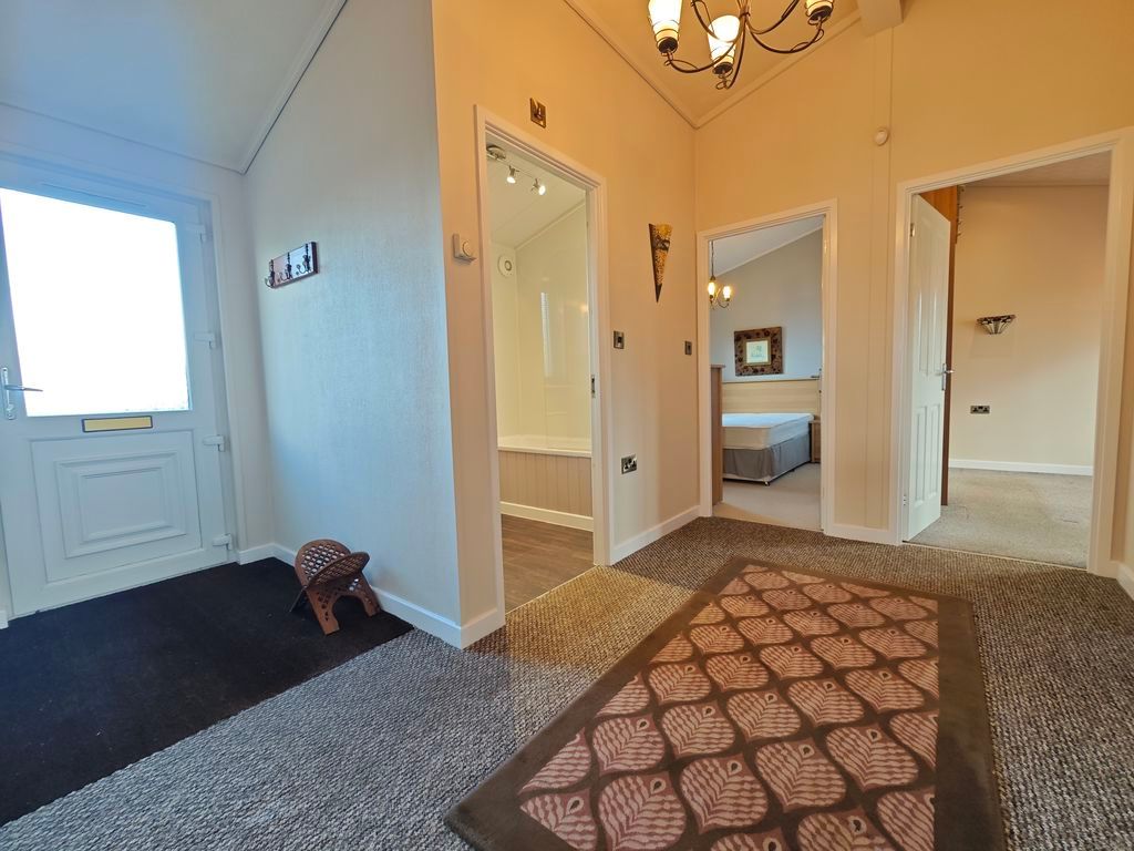 Property photo 3 of 17 Photo 3