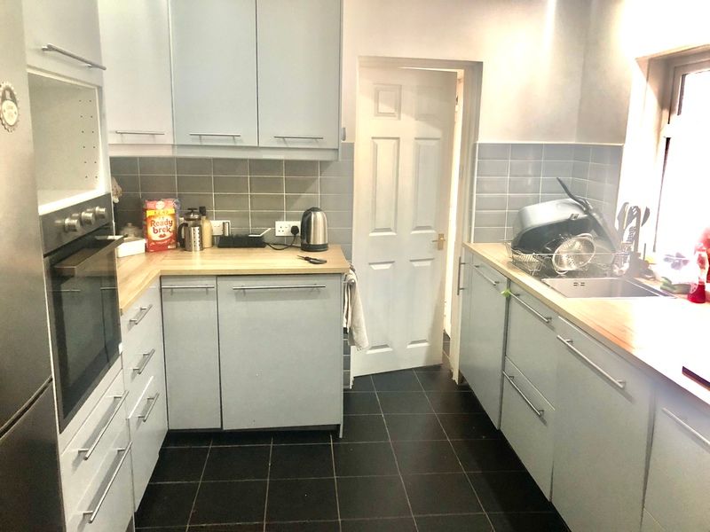 Property photo 1 of 17 5 Bedroom Terraced For Rent