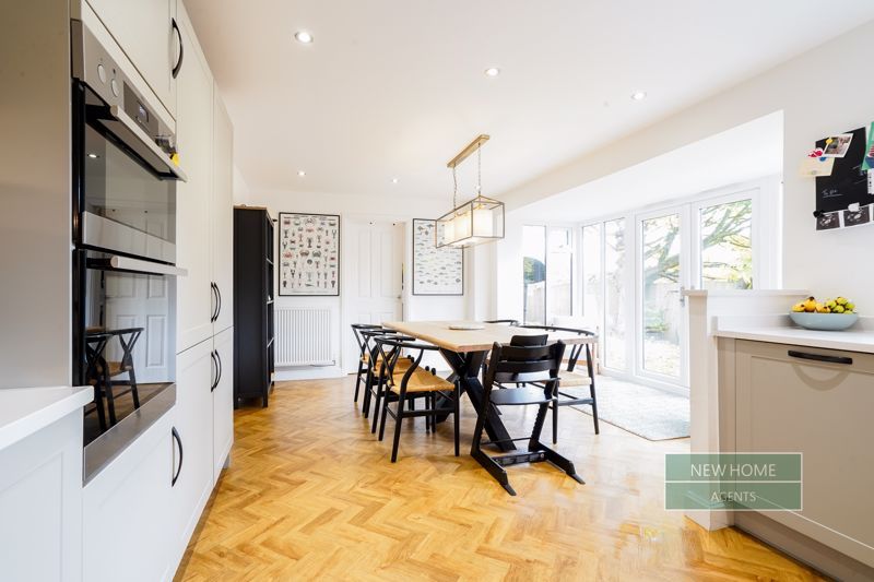 Property photo 3 of 28 Photo 17