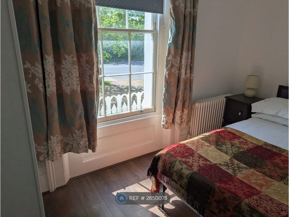 Property photo 1 of 9 Double Bedroom