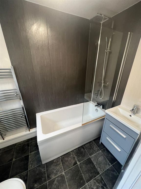 Property photo 3 of 4 Bathroom.Jpg