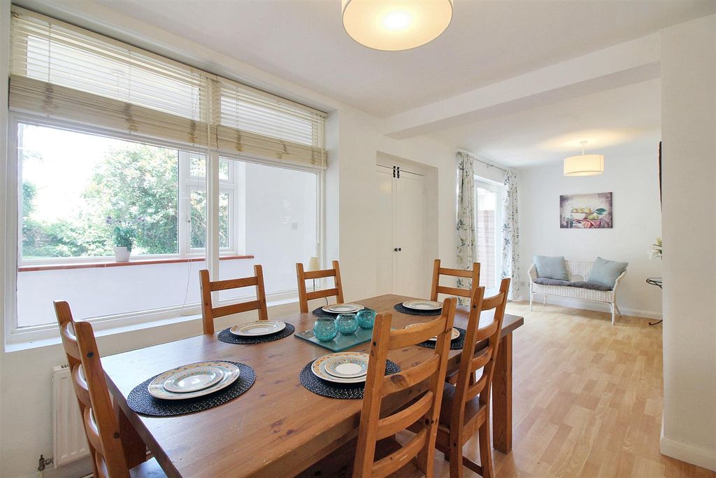 Property photo 3 of 18 8.Jpg