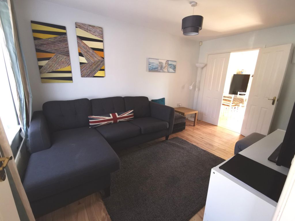 Property photo 3 of 39
