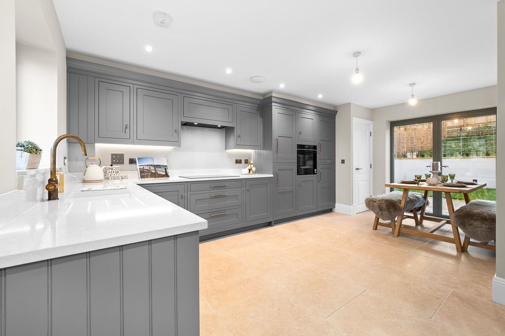 Property photo 3 of 26 Image