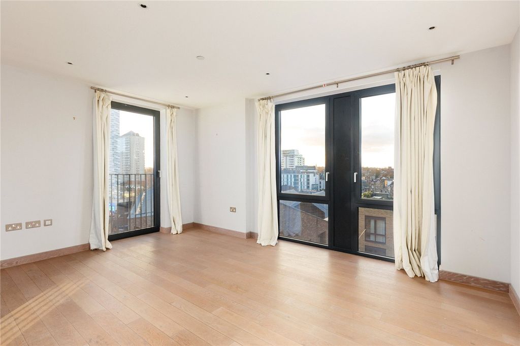 Property photo 2 of 8 Picture No. 04