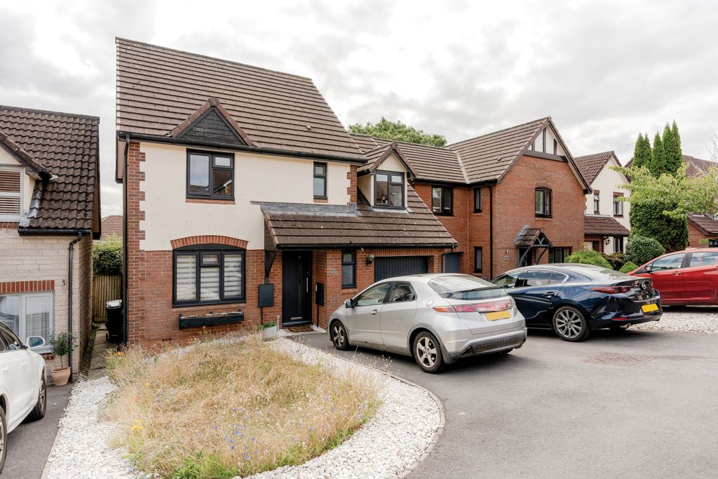 Property photo 1 of 28 1