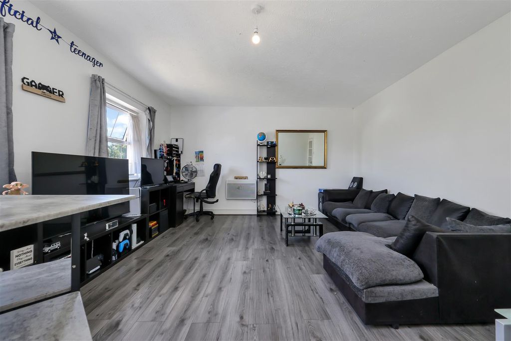 Property photo 1 of 18 1.Jpg